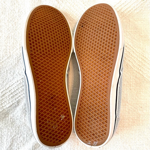 Vans Light Grey Pinstripe Low Top W6 - Picture 6 of 9